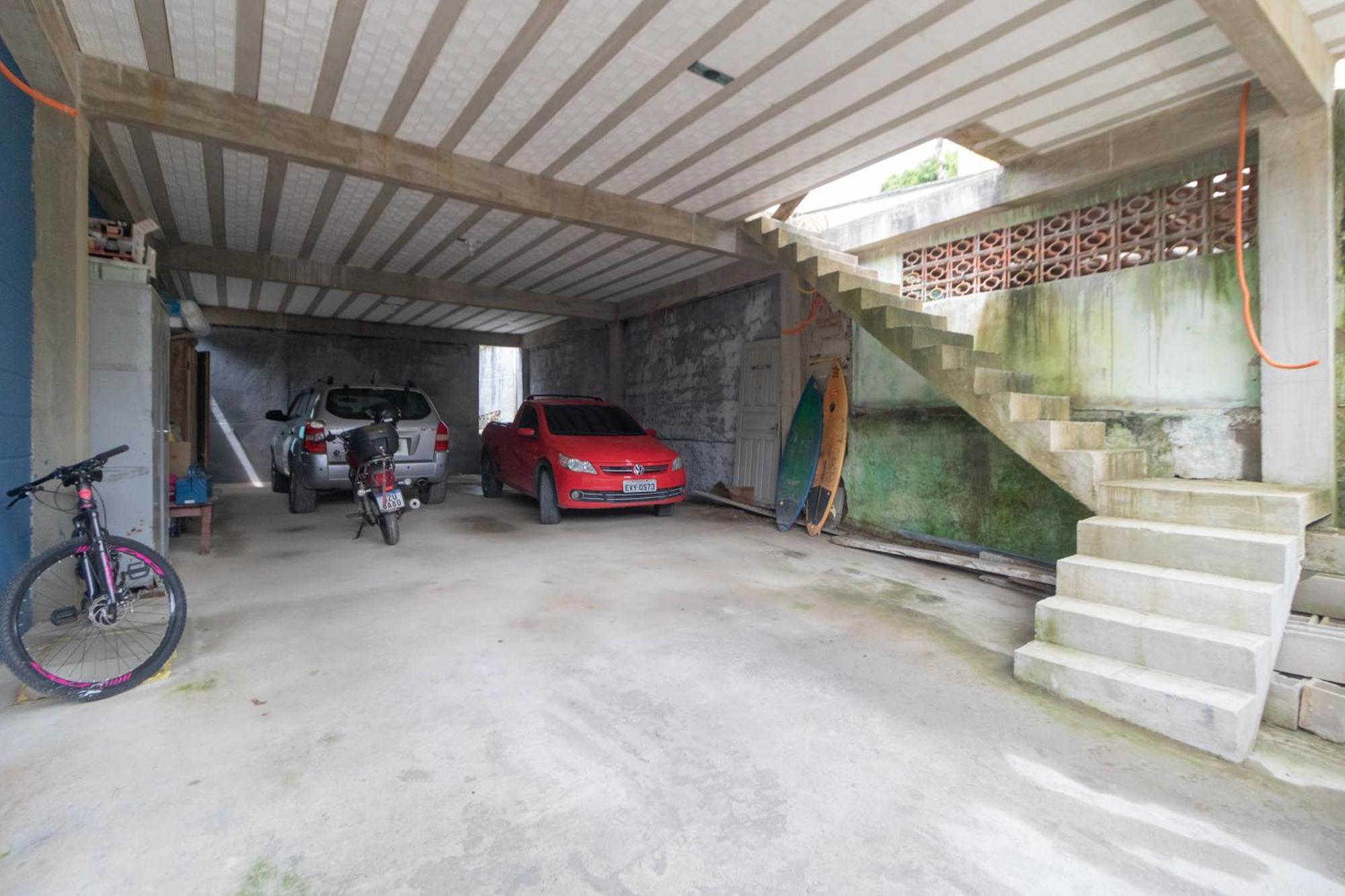 Casas Em *